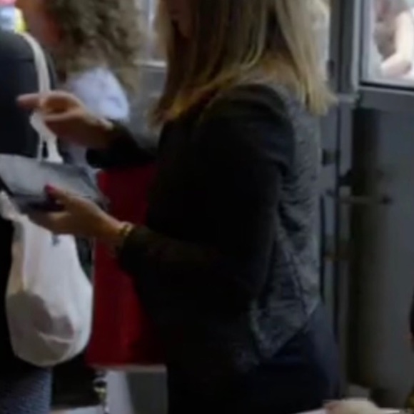 Versatile Express Blazer with Leather Trim - Picture 6 of 6